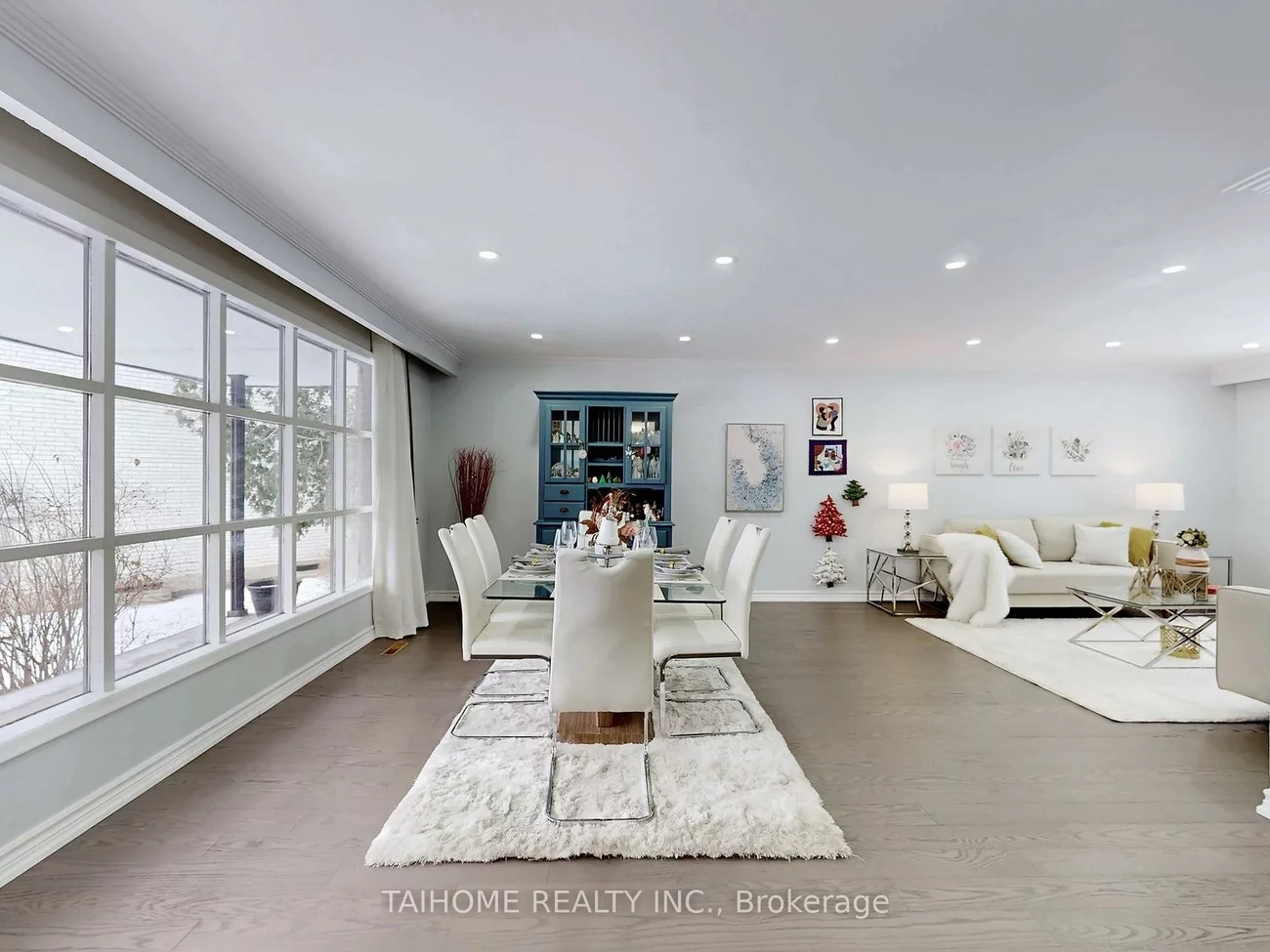 10, Centurion, Bayview Woods-Steeles, Toronto