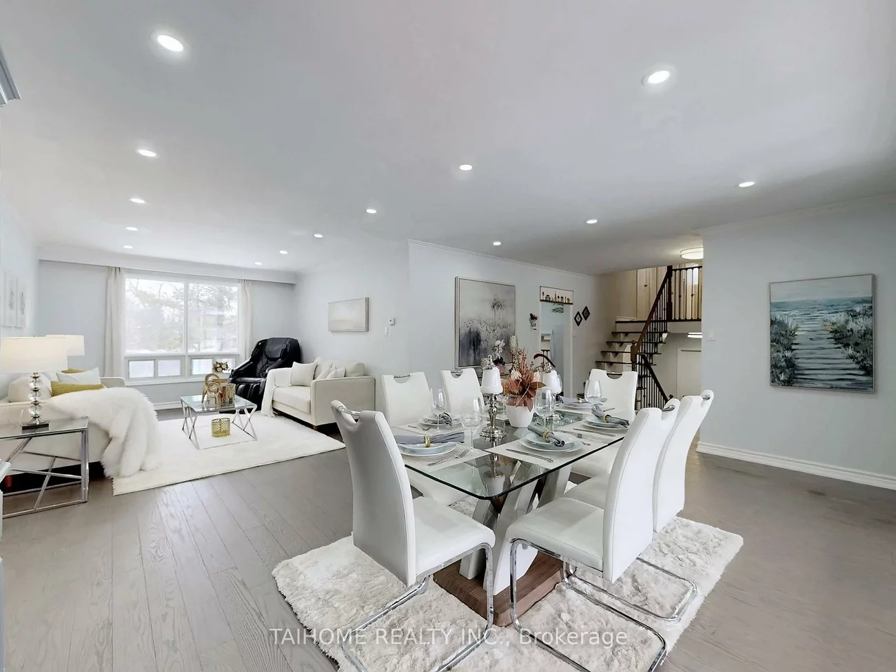 10, Centurion, Bayview Woods-Steeles, Toronto