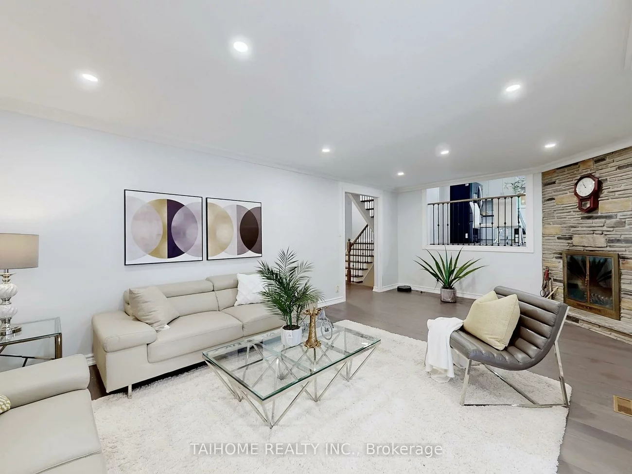 10, Centurion, Bayview Woods-Steeles, Toronto