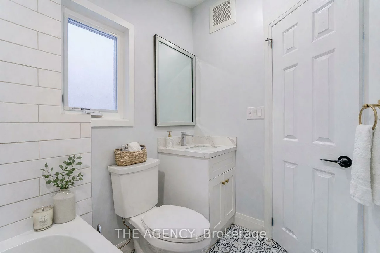 259, Robina, Oakwood Village, Toronto