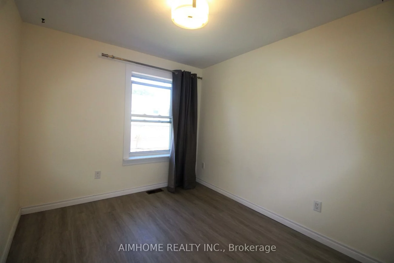 303, St Helens, Dufferin Grove, Toronto