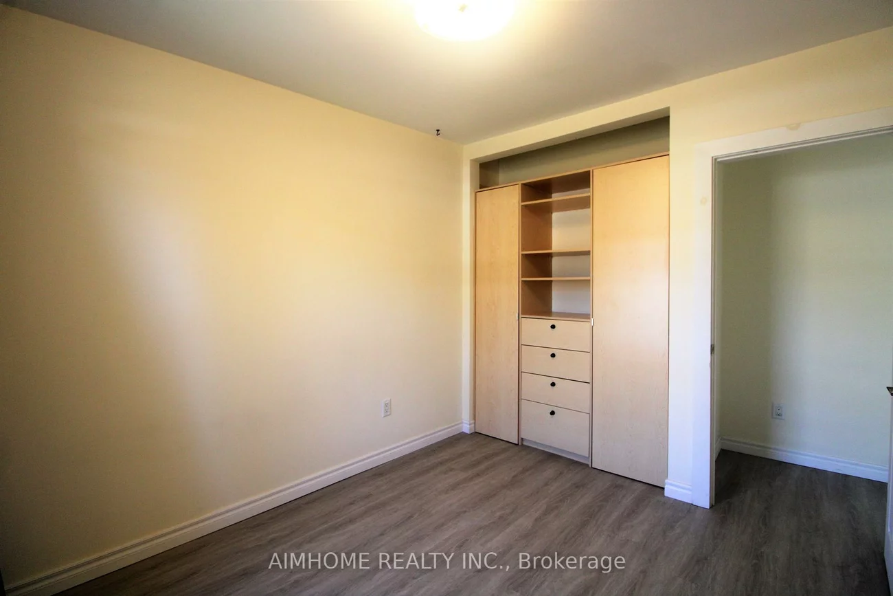 303, St Helens, Dufferin Grove, Toronto