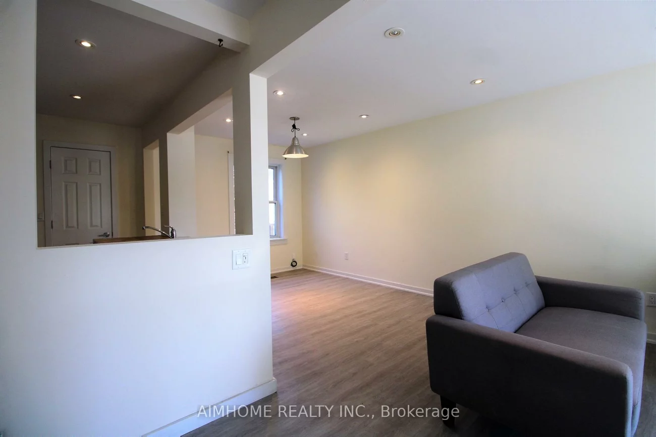 303, St Helens, Dufferin Grove, Toronto