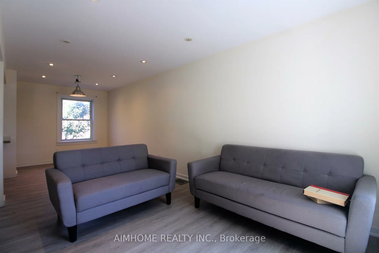 303, St Helens, Dufferin Grove, Toronto