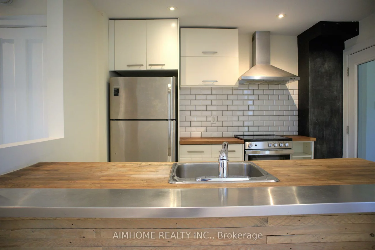 303, St Helens, Dufferin Grove, Toronto