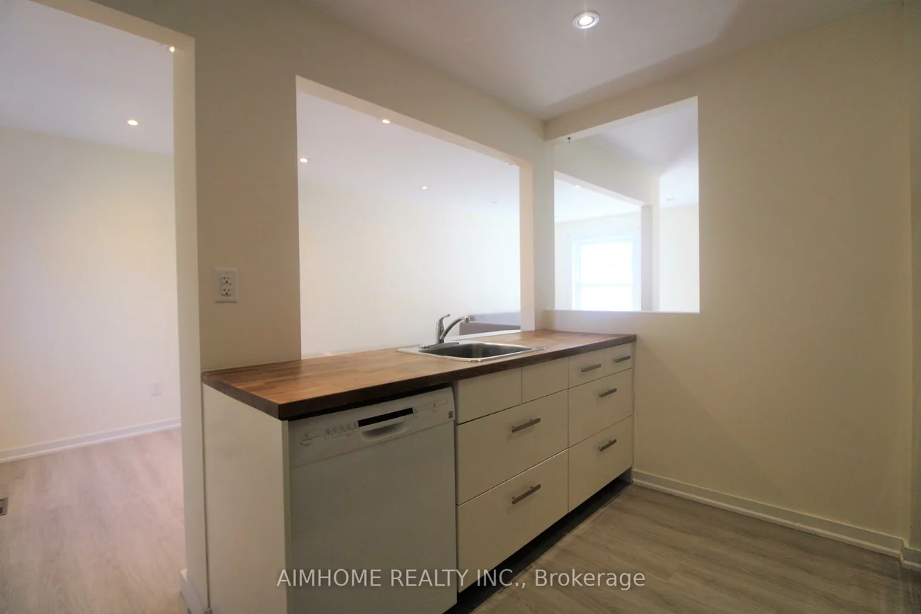 303, St Helens, Dufferin Grove, Toronto