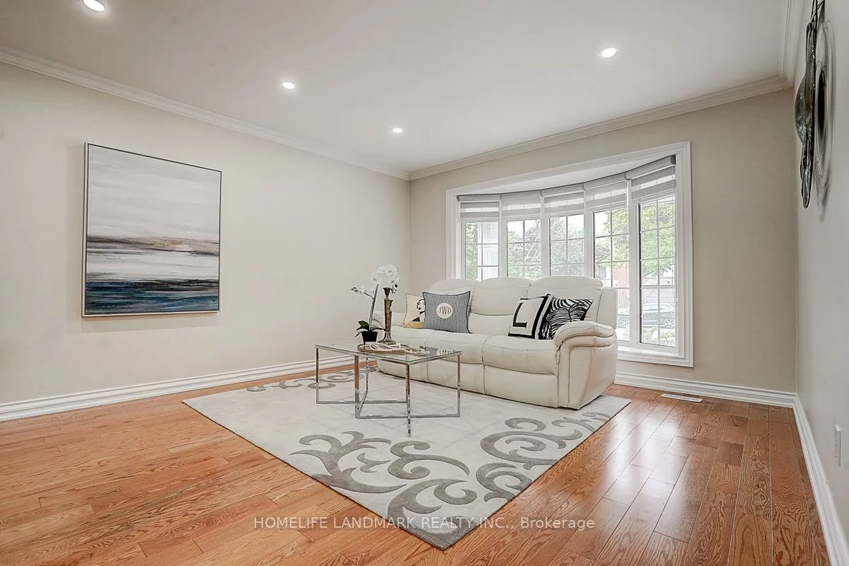 89, Whitehorn, Don Valley Village, Toronto