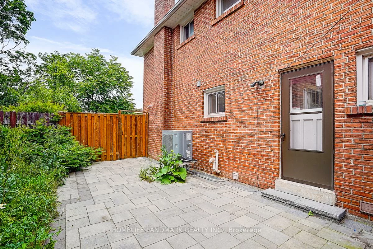 89, Whitehorn, Don Valley Village, Toronto