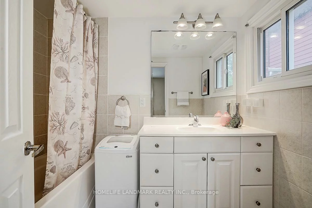 89, Whitehorn, Don Valley Village, Toronto