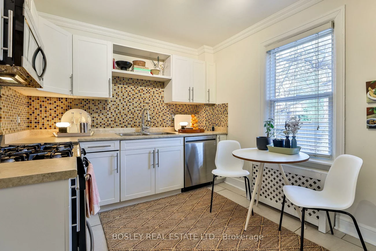 663, Vaughan, Oakwood Village, Toronto