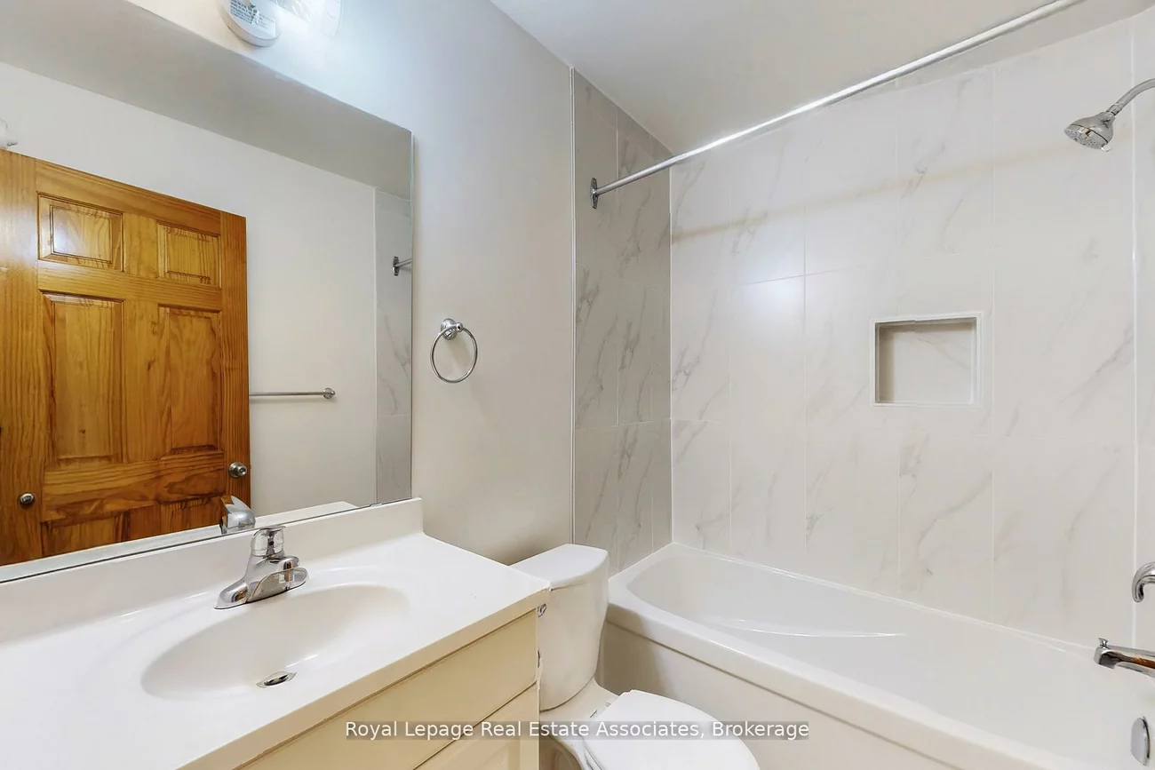 143, Seaton, Moss Park, Toronto