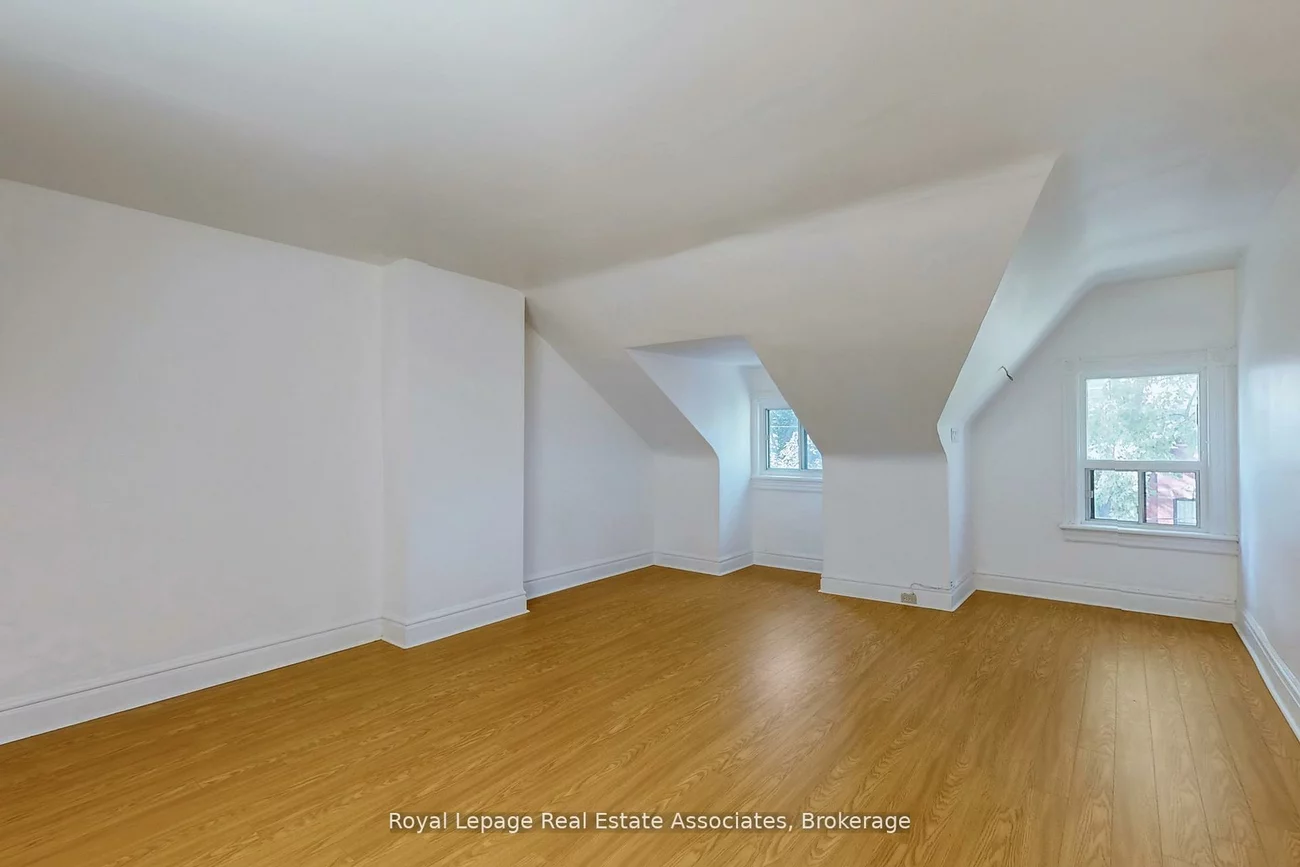 143, Seaton, Moss Park, Toronto