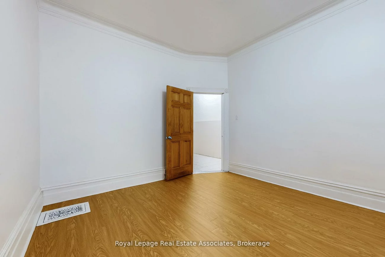 143, Seaton, Moss Park, Toronto