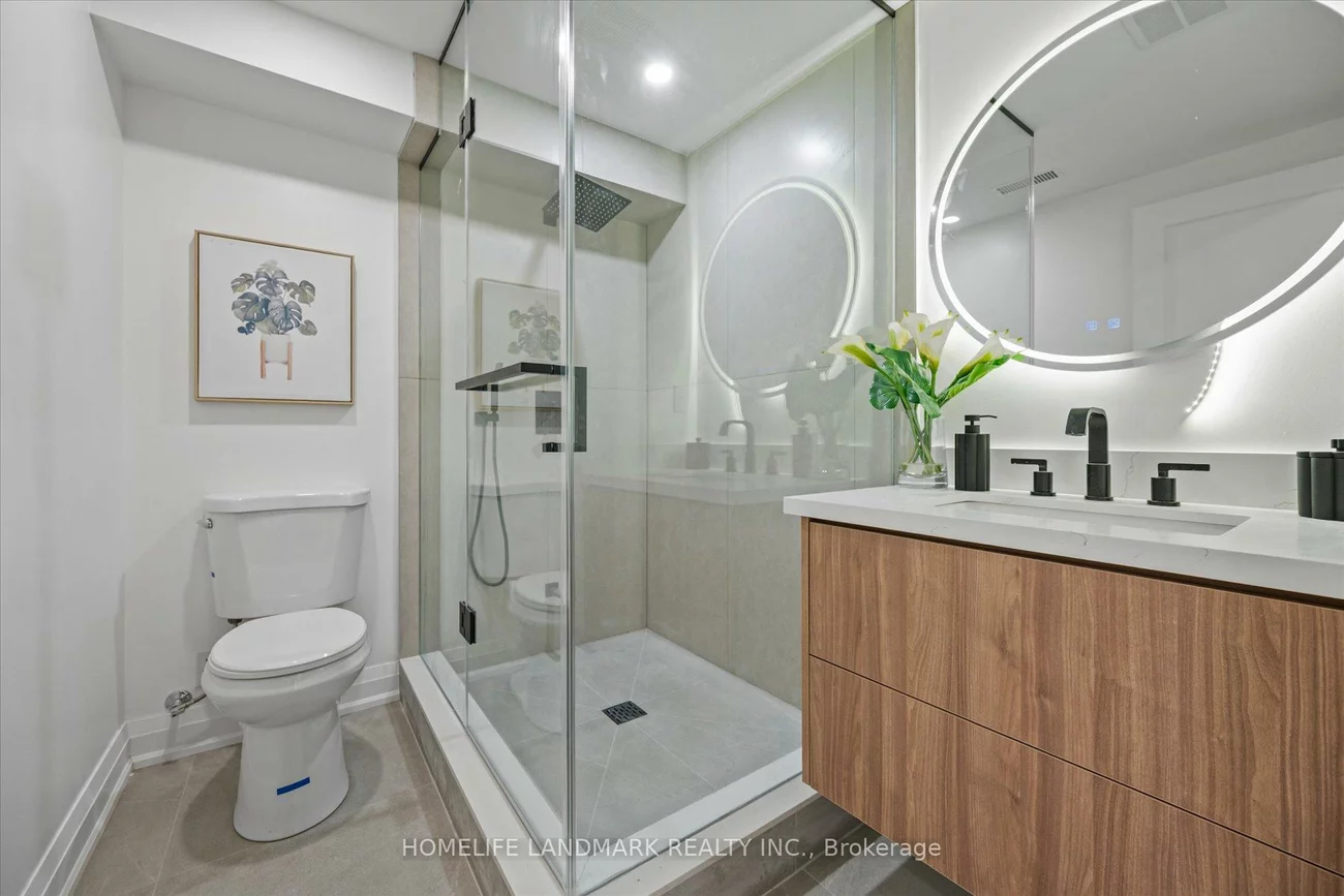 25, Sutcliffe, Bayview Village, Toronto