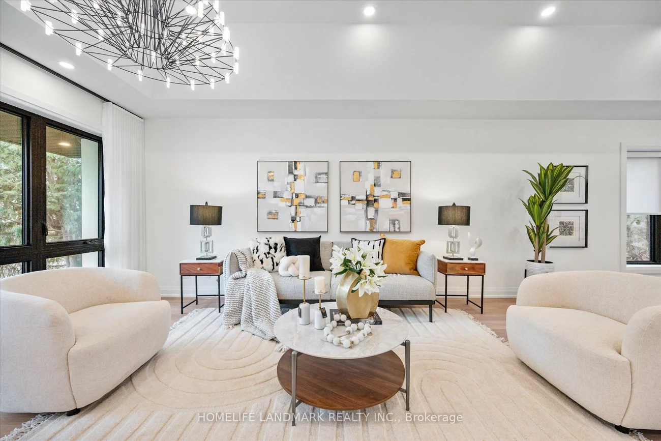 25, Sutcliffe, Bayview Village, Toronto