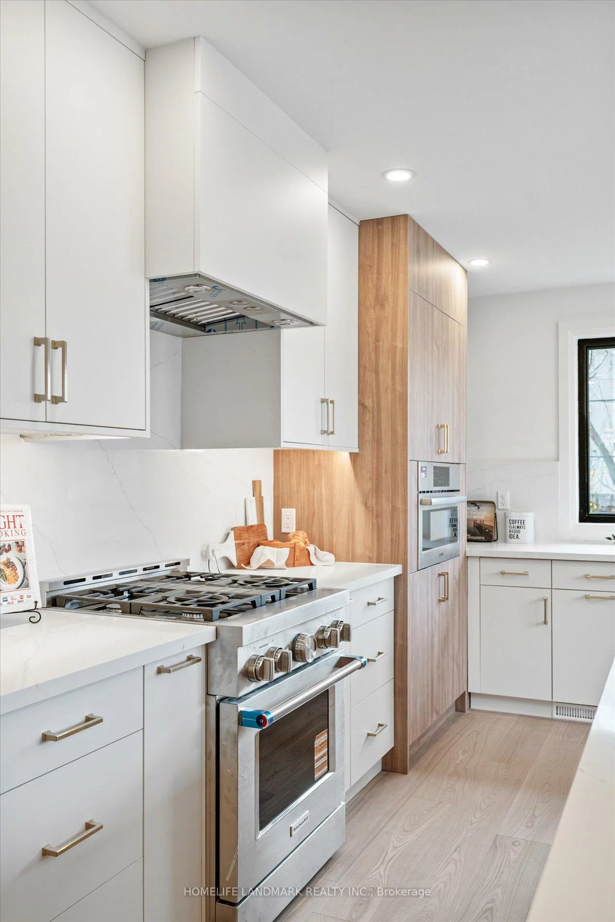 25, Sutcliffe, Bayview Village, Toronto