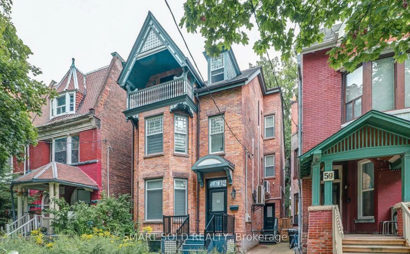 61, Brunswick, University, Toronto