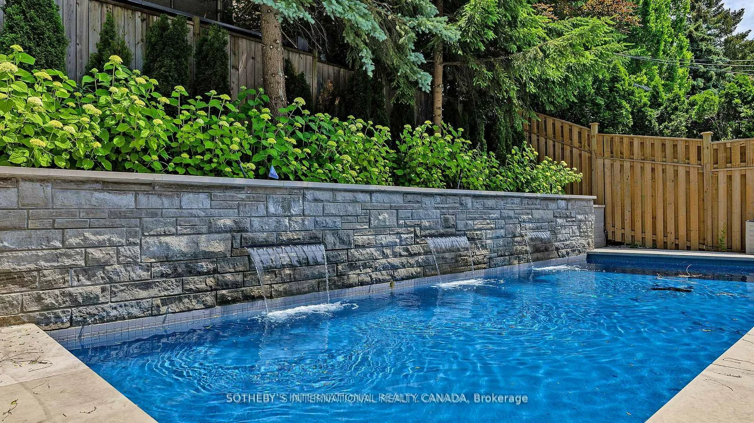 101, Dunloe, Forest Hill South, Toronto