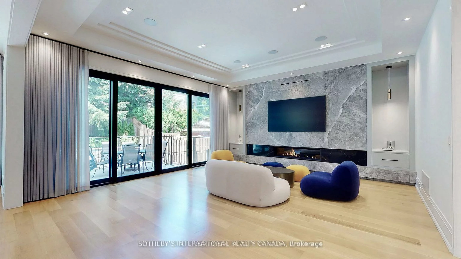 101, Dunloe, Forest Hill South, Toronto