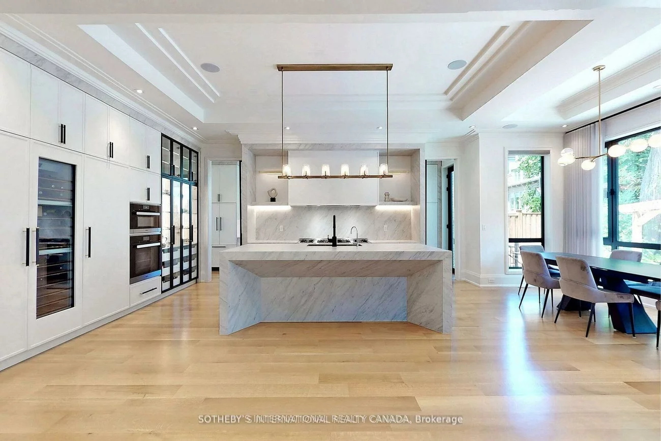 101, Dunloe, Forest Hill South, Toronto