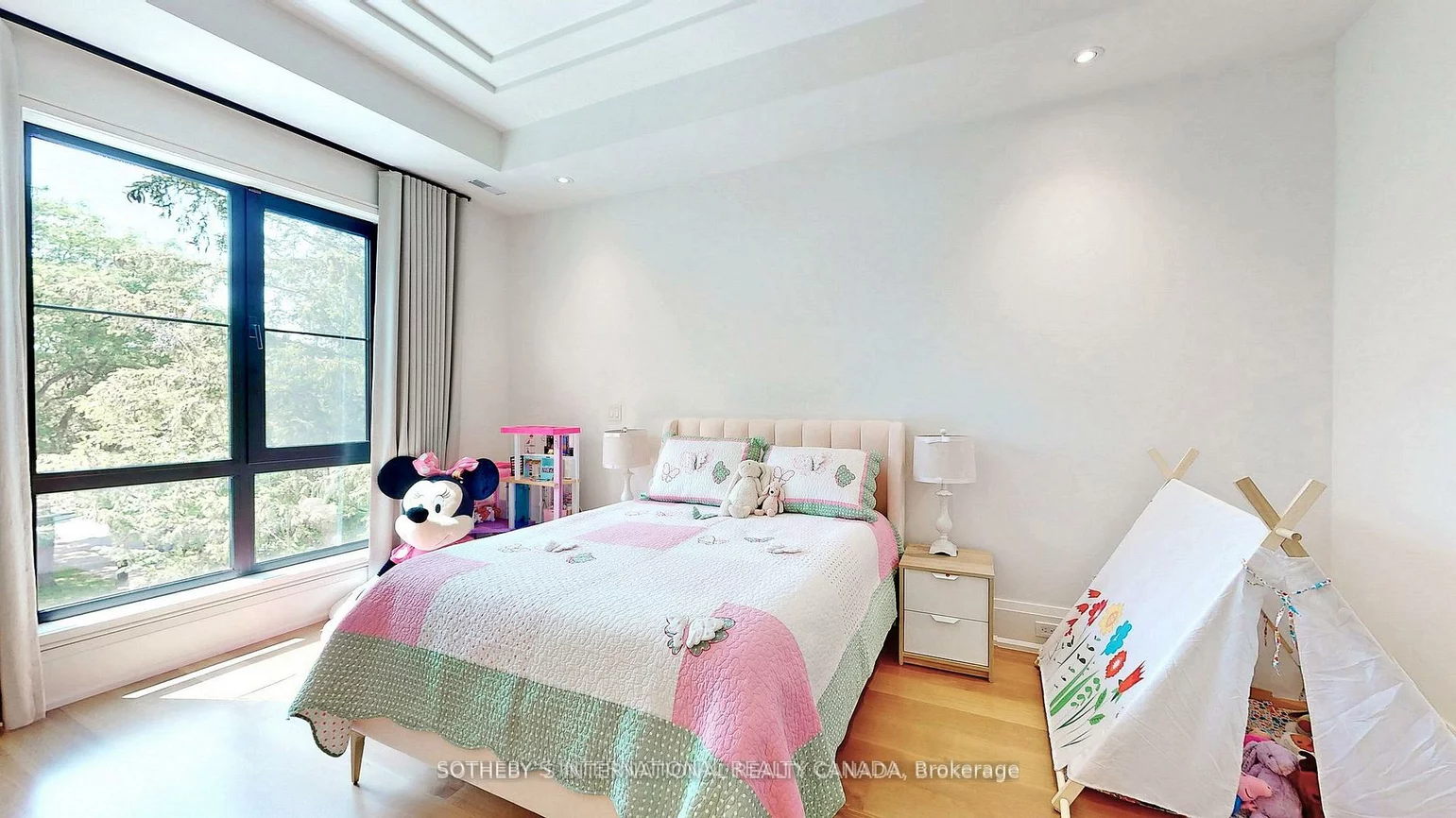 101, Dunloe, Forest Hill South, Toronto