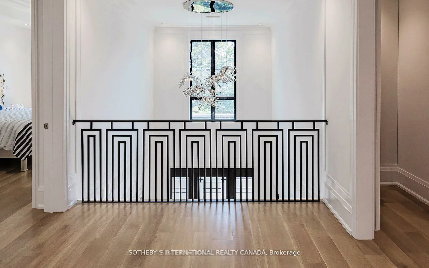 101, Dunloe, Forest Hill South, Toronto