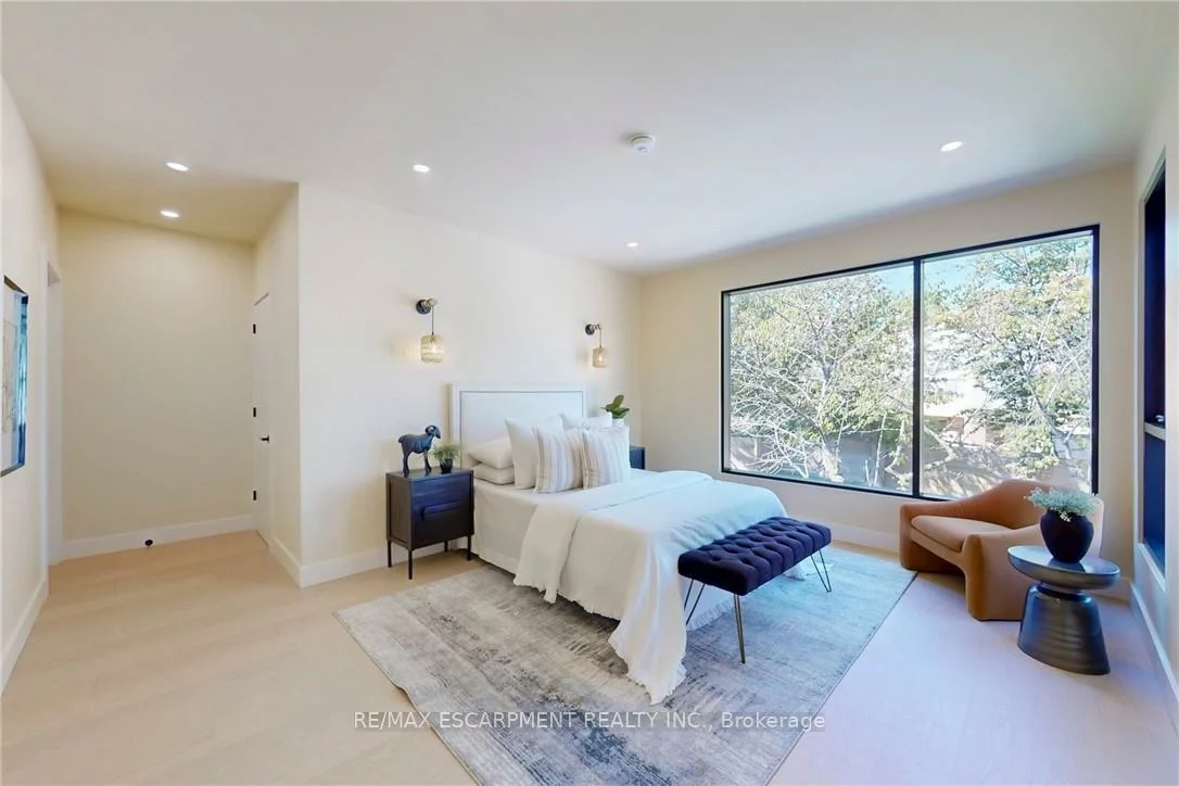 28, Dunsmore, Clanton Park, Toronto