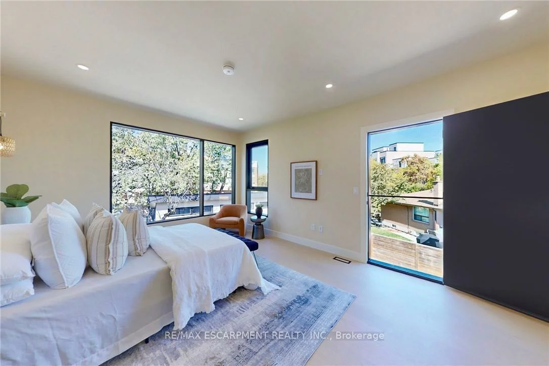 28, Dunsmore, Clanton Park, Toronto