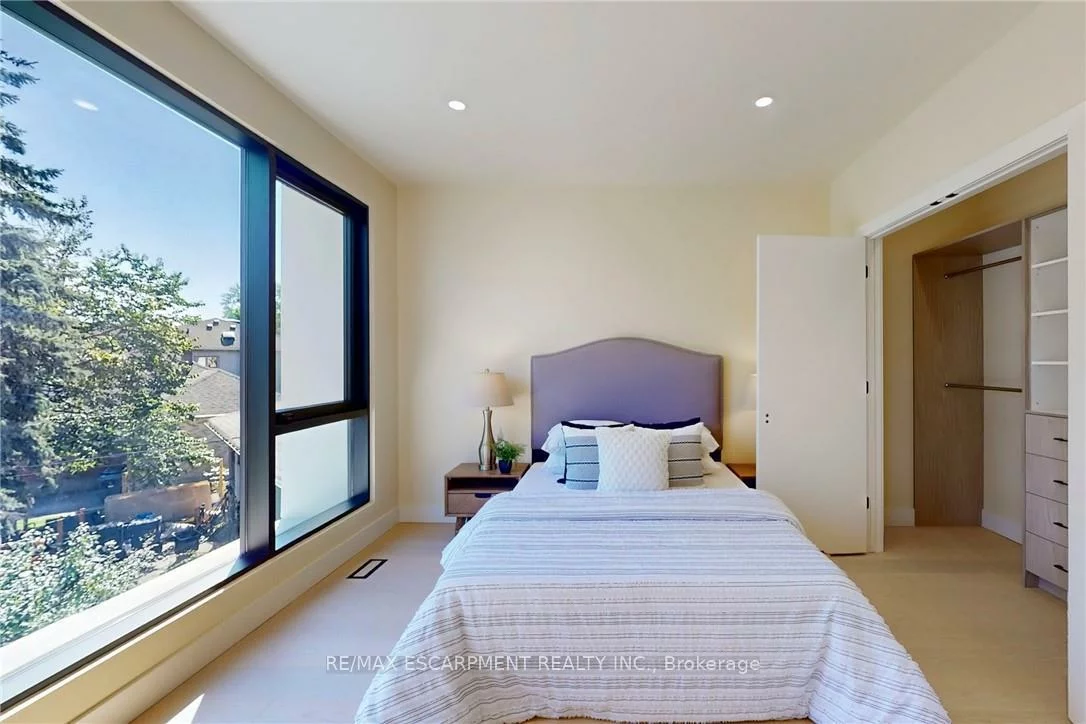 28, Dunsmore, Clanton Park, Toronto