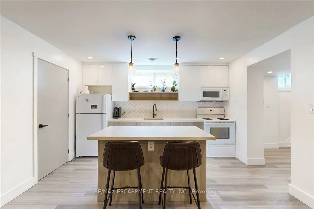 28, Dunsmore, Clanton Park, Toronto