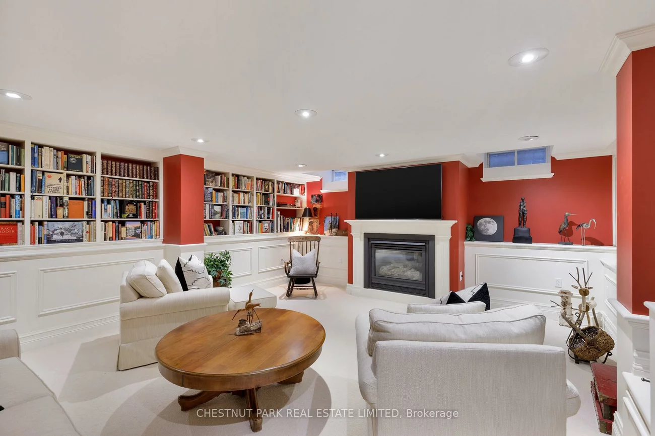 20, McKenzie, Rosedale-Moore Park, Toronto