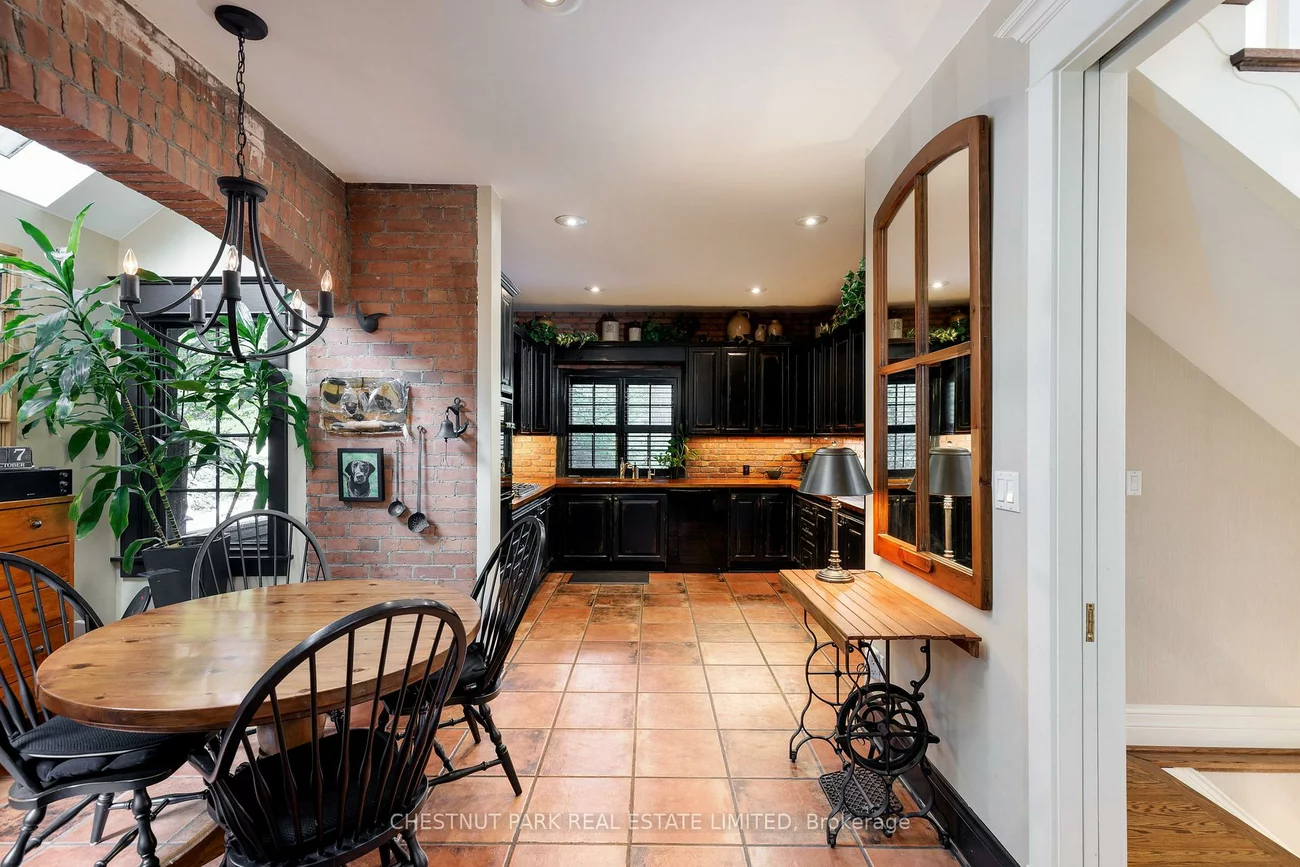 20, McKenzie, Rosedale-Moore Park, Toronto