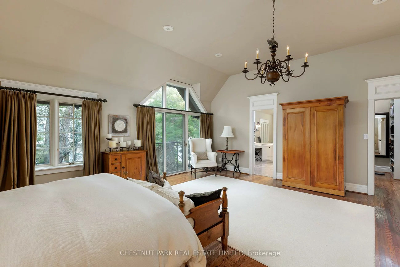 20, McKenzie, Rosedale-Moore Park, Toronto