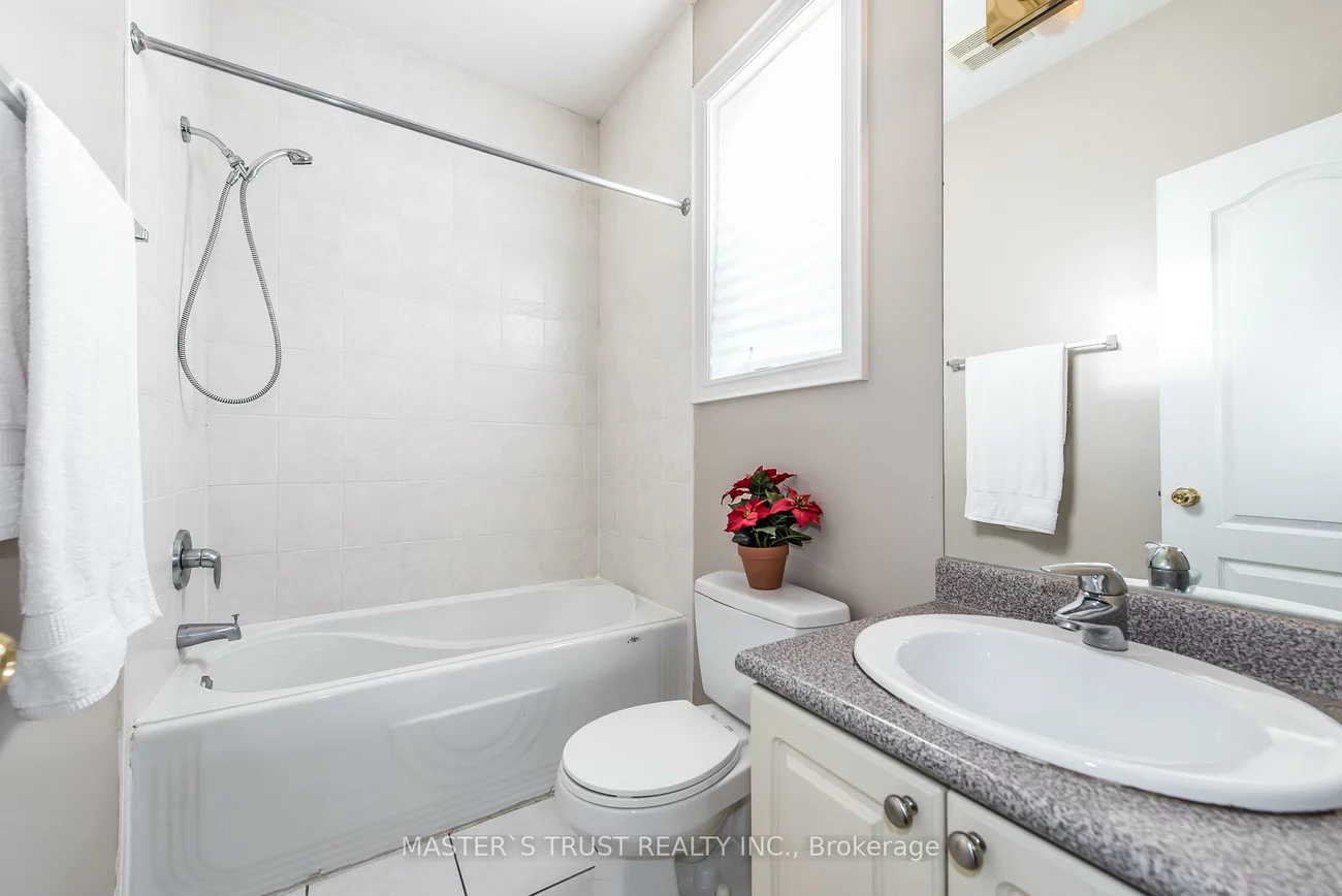 242, Empress, Willowdale East, Toronto