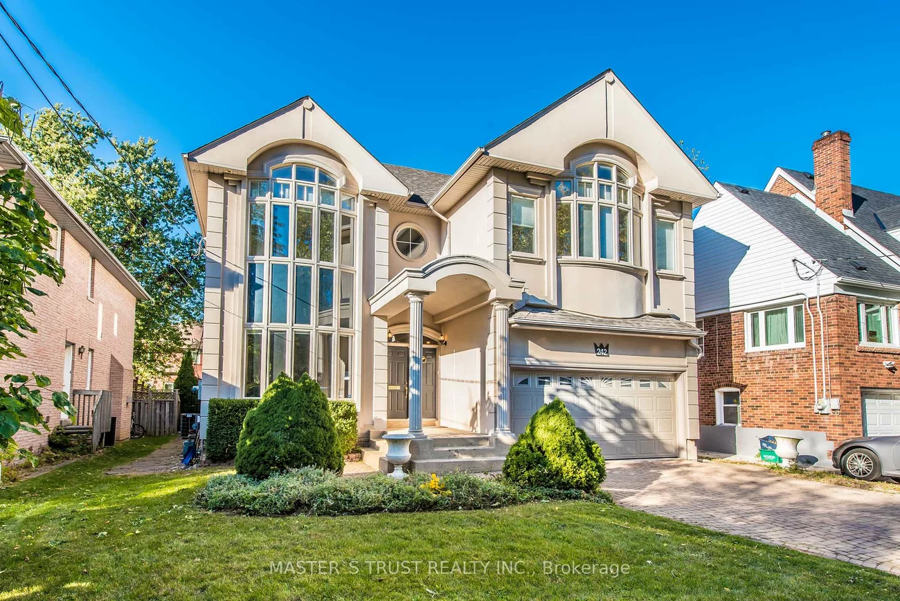 242, Empress, Willowdale East, Toronto