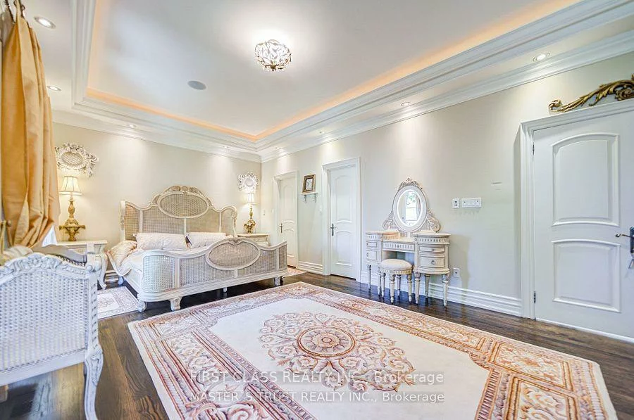 216, Parkview, Willowdale East, Toronto