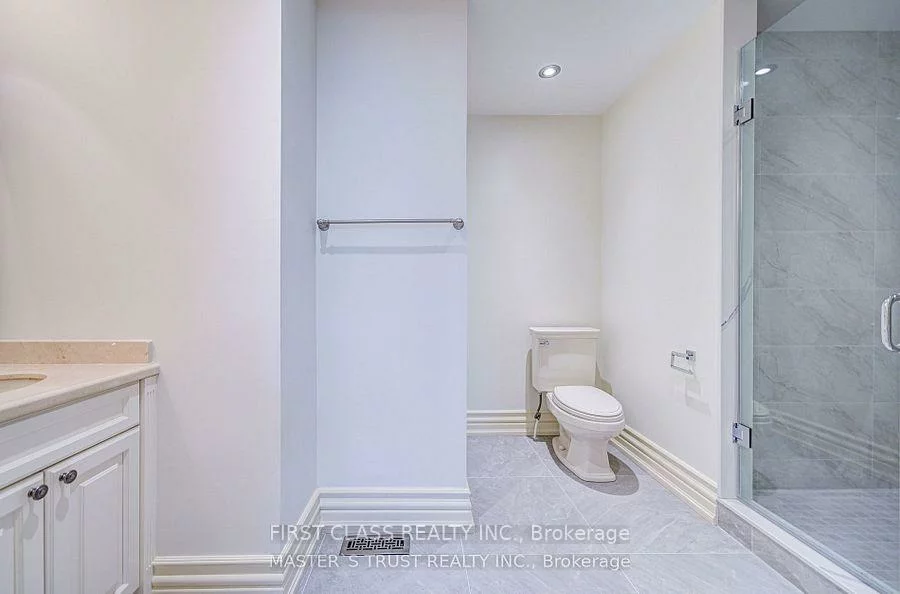 216, Parkview, Willowdale East, Toronto