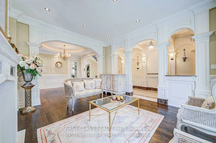 216, Parkview, Willowdale East, Toronto