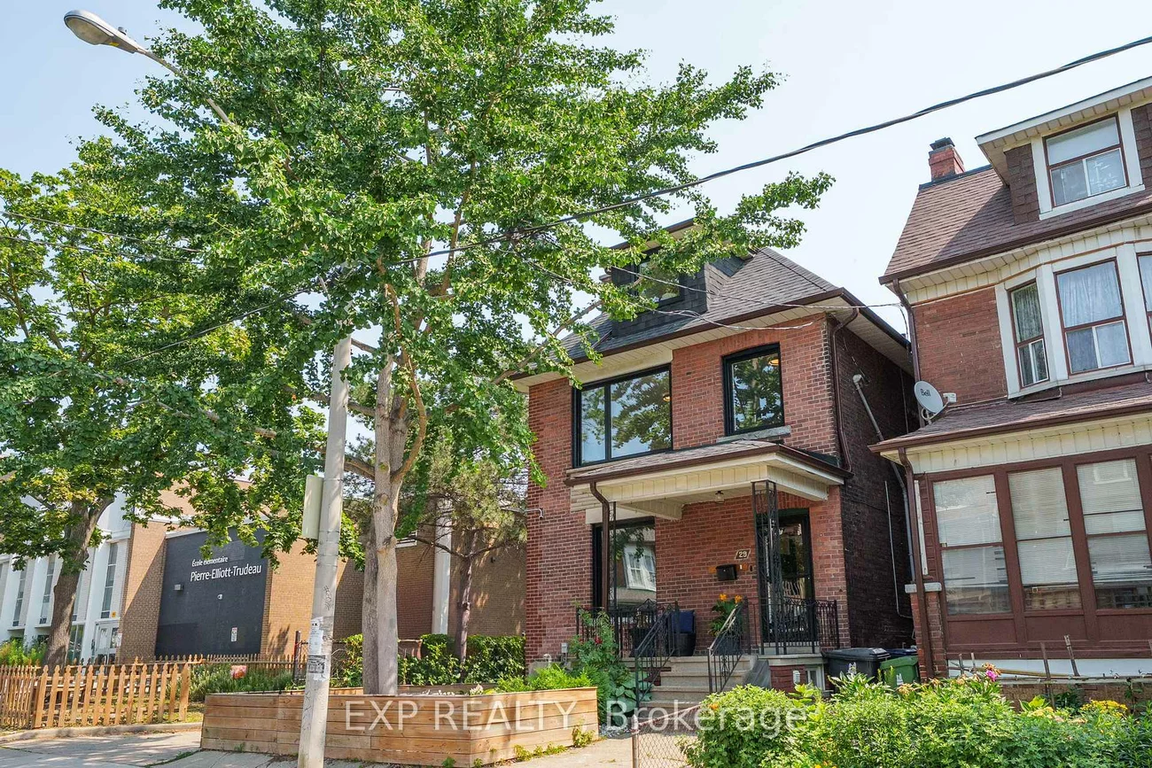 29, Grace, Trinity-Bellwoods, Toronto