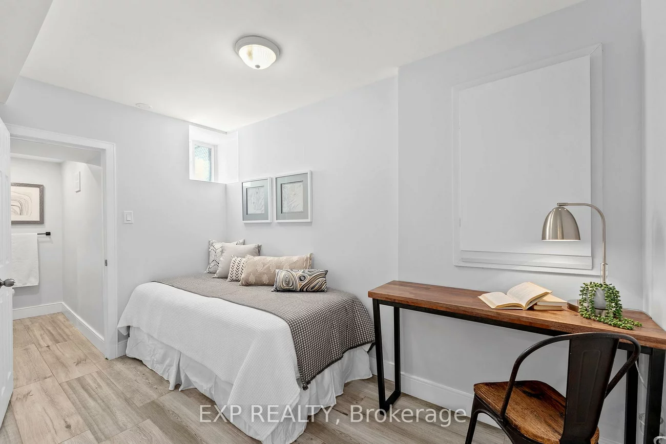 29, Grace, Trinity-Bellwoods, Toronto