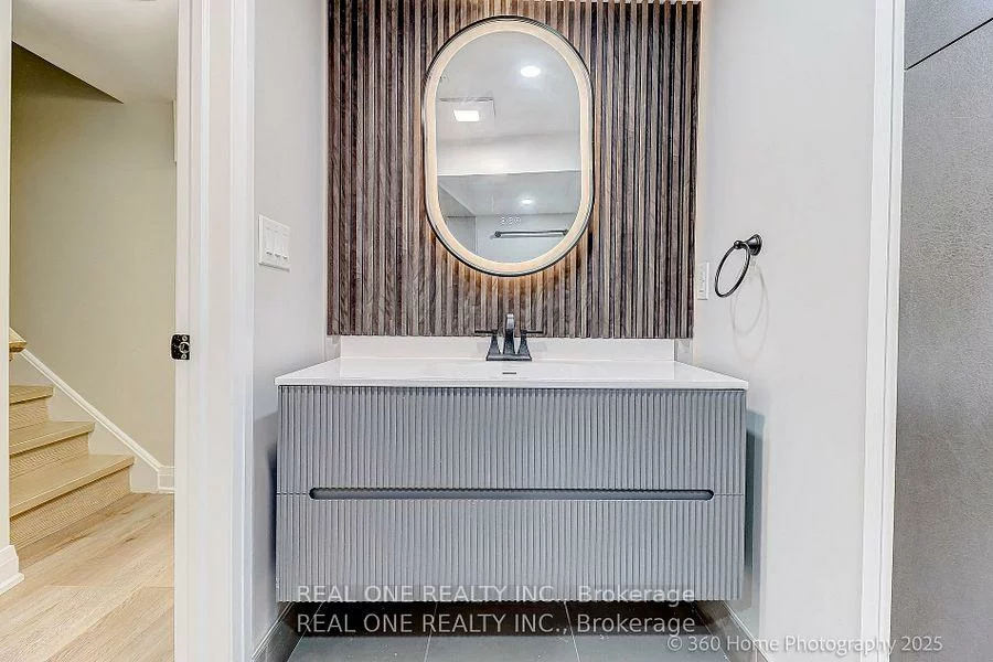 10, North Hills, Banbury-Don Mills, Toronto