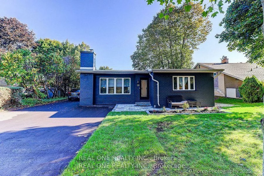 10, North Hills, Banbury-Don Mills, Toronto