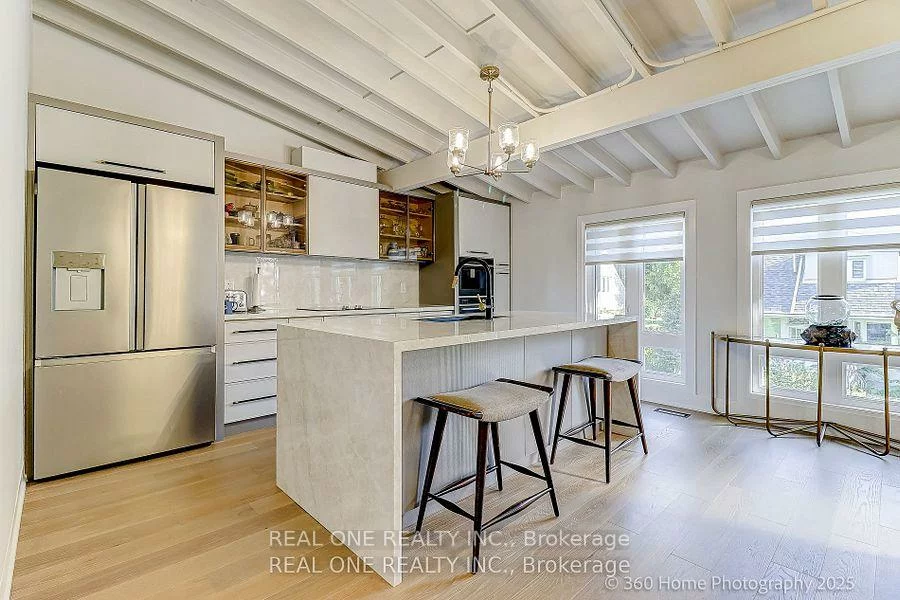 10, North Hills, Banbury-Don Mills, Toronto