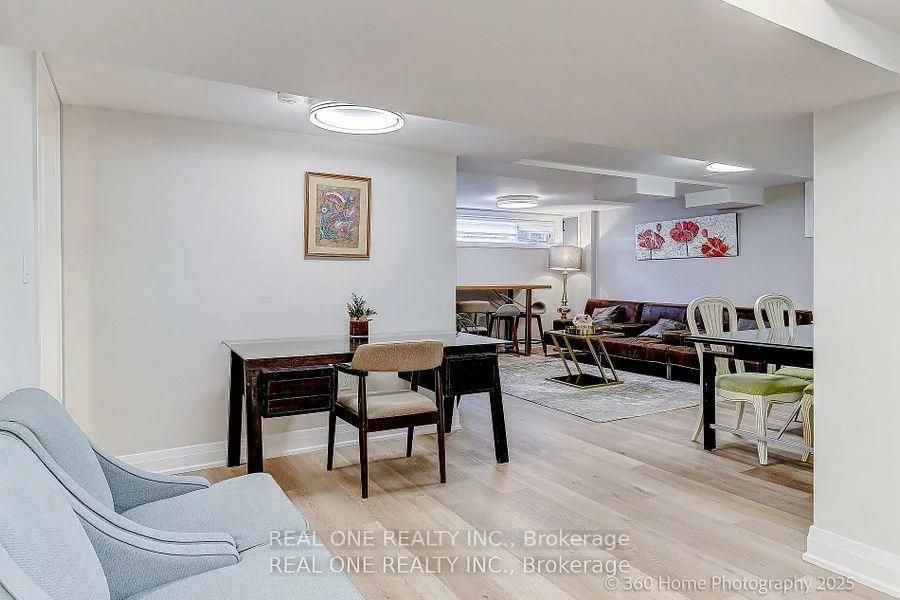 10, North Hills, Banbury-Don Mills, Toronto