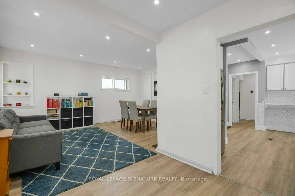 184, Hendon, Newtonbrook West, Toronto