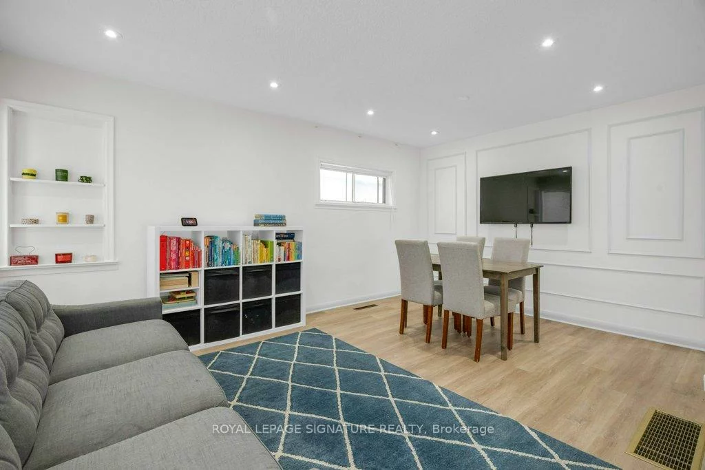 184, Hendon, Newtonbrook West, Toronto