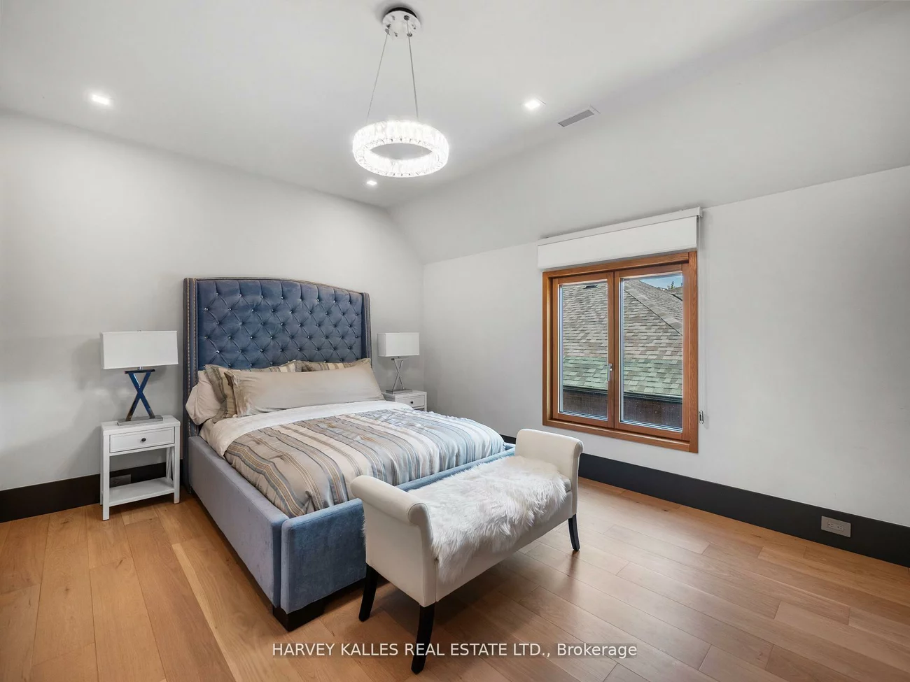 170, Burndale, Lansing-Westgate, Toronto