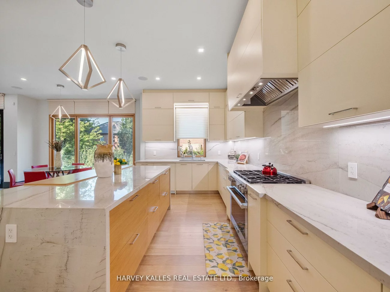 170, Burndale, Lansing-Westgate, Toronto