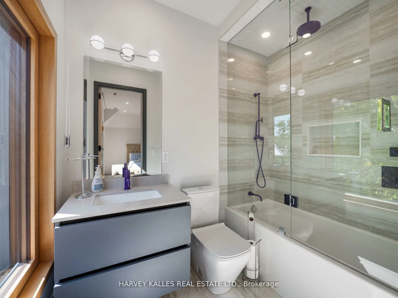 170, Burndale, Lansing-Westgate, Toronto