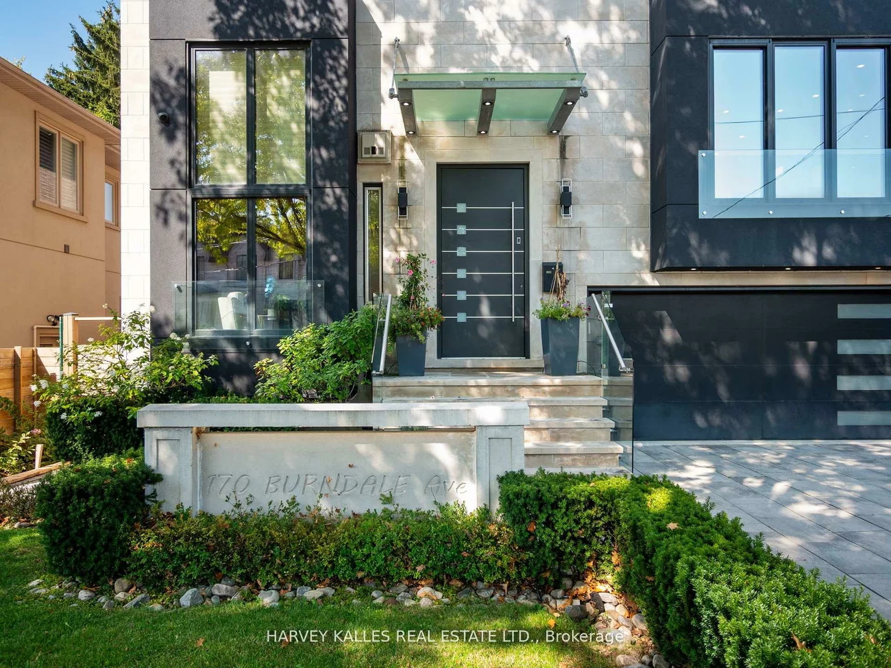 170, Burndale, Lansing-Westgate, Toronto